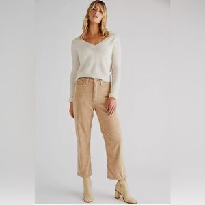 Levi's Women's Beige Corduroy Ribcage Straight Ankle Jeans